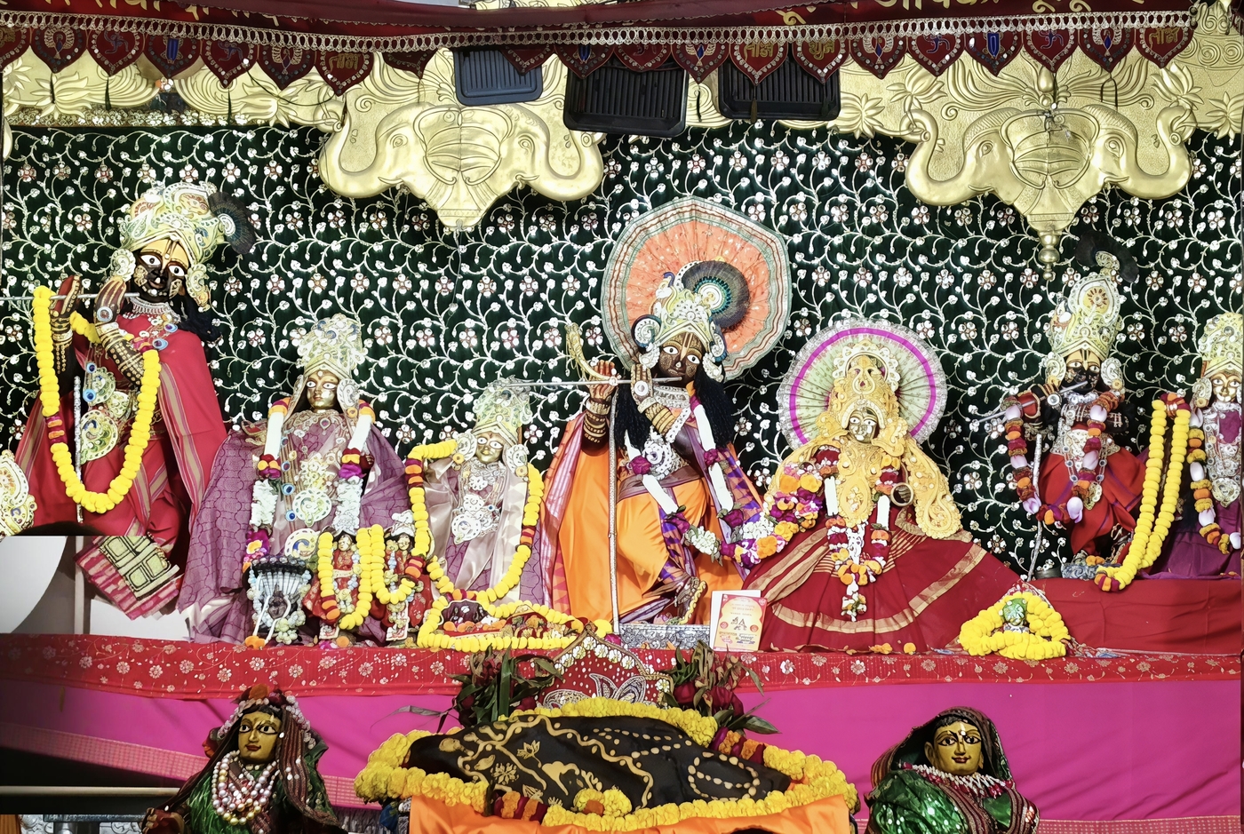 The Deities at the Sri Radha-Damodara temple in Vrindavana, founded by Jiva Goswami, where Hridaya Chaitanya's disciple studied and received the name Shyamananda after being sent there.