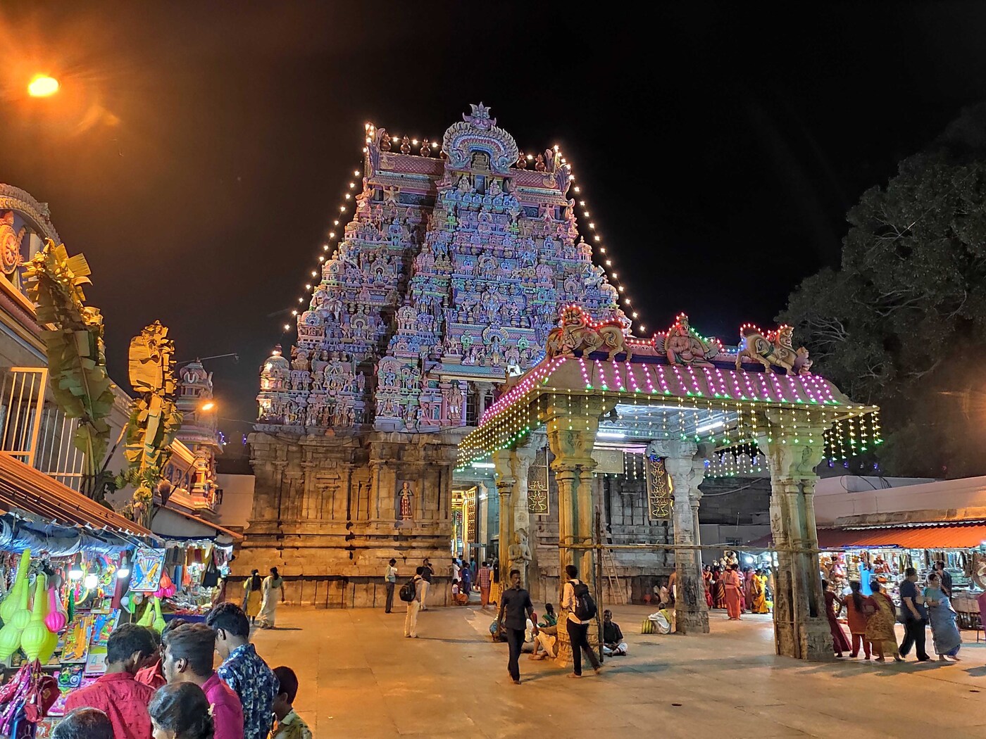 The Sri Ranganathaswamy Temple complex at Srirangam, the setting of Venkata Bhatta's household and of Sri Chaitanya Mahaprabhu's four-month Chaturmasya stay in A.D. 1511.