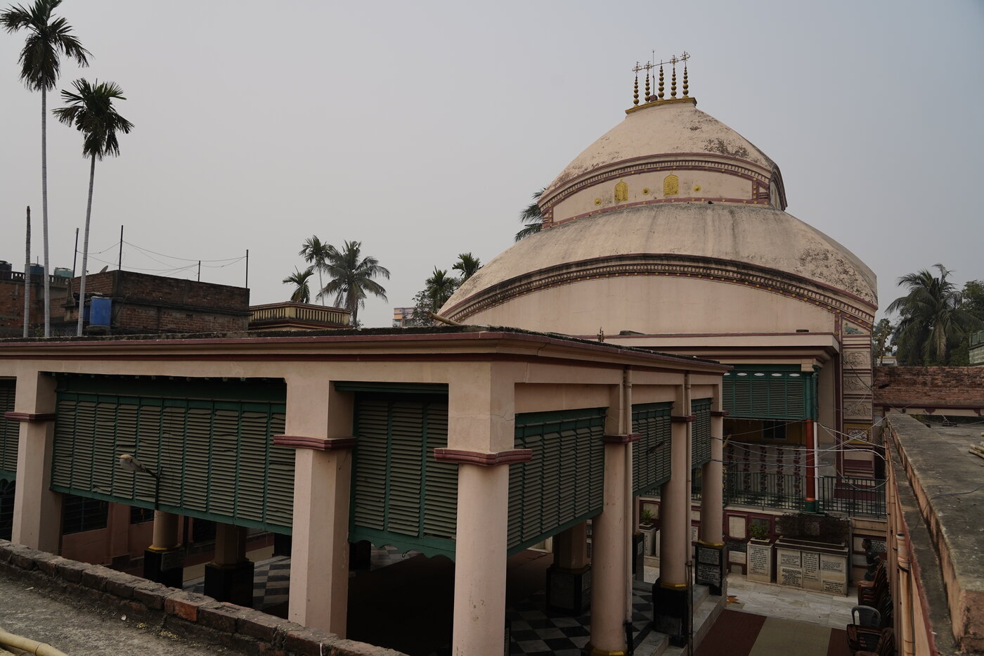 The domed Radha-Shyamsundar Jiu temple at Khardaha, which temple tradition credits Viracandra Prabhu with founding after the Shyamsundar Deity was carved from a sacred stone brought down the Ganges.